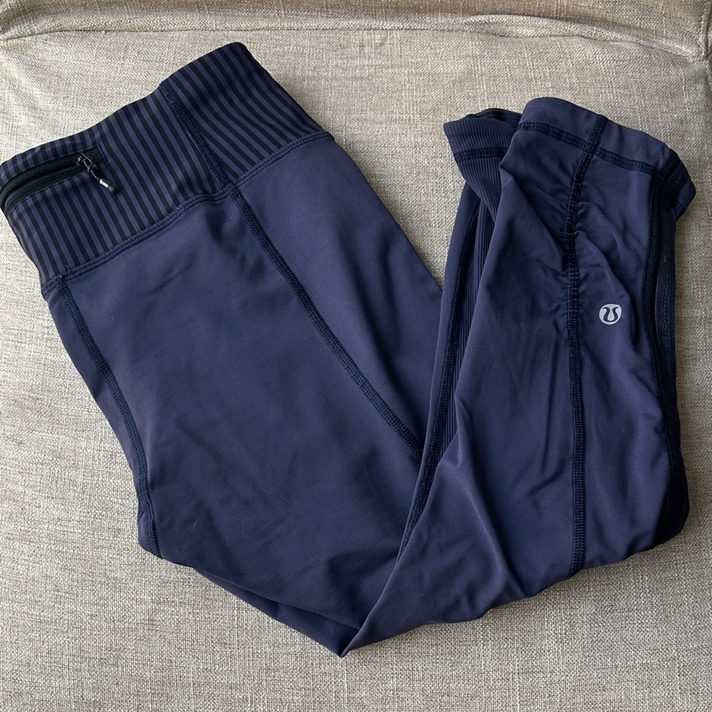 Lululemon Cropped Sz 6 Ruched Workout Running Legging